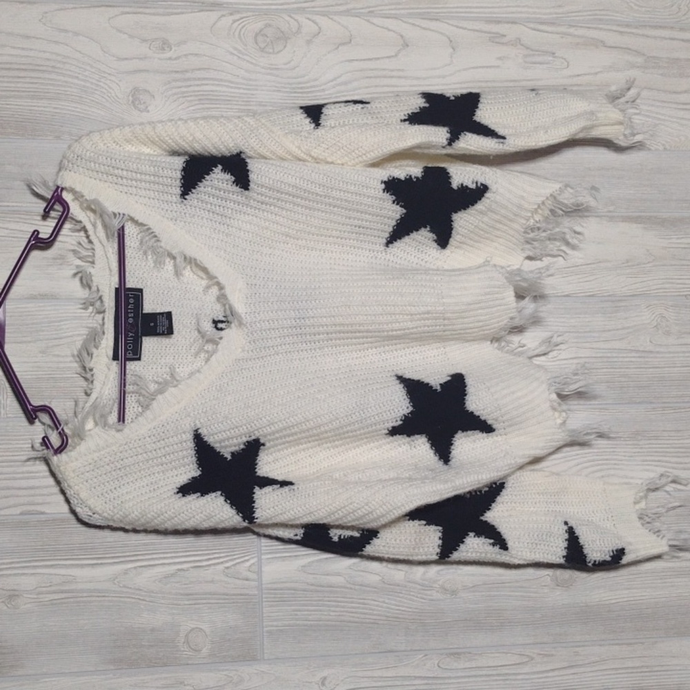 Oversized Star Sweater W/ Fringe! - Picture 2 of 15